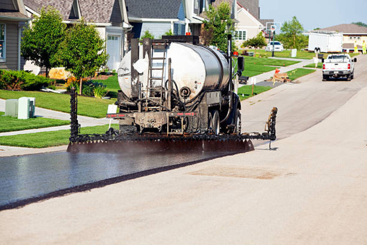 How Long Does It Take to Complete Asphalt Resurfacing Services?