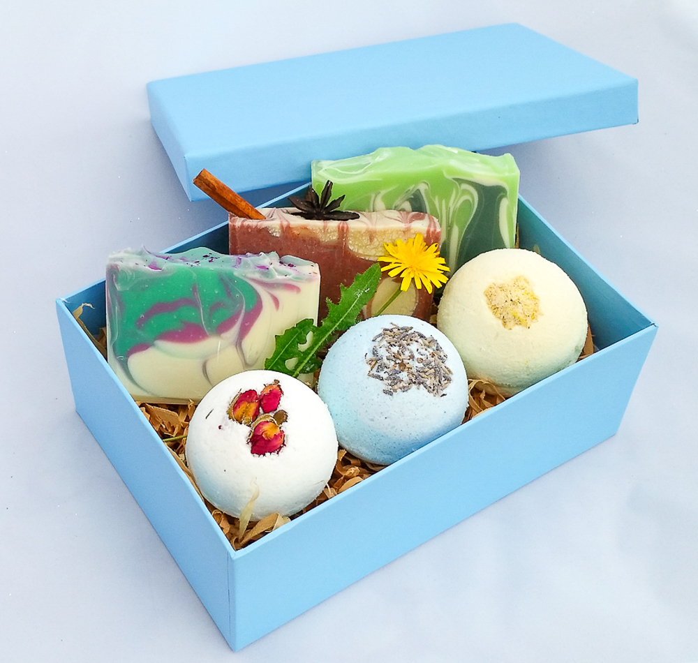 Bath Bomb Boxes in Canada