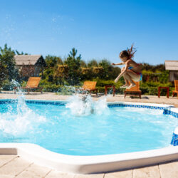 swimming pool installer