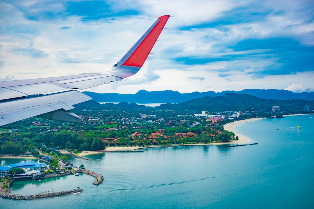 Flight tickets from Los Angeles to San Francisco, FareArena, Los Angeles to San Francisco flights, cheap flights USA, LA to SFO airfare, domestic flight deals, book flights online
